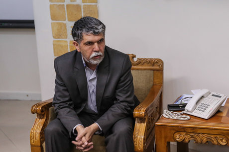 حرف و حدیث‌های شعر فجر کمتر می‌شود